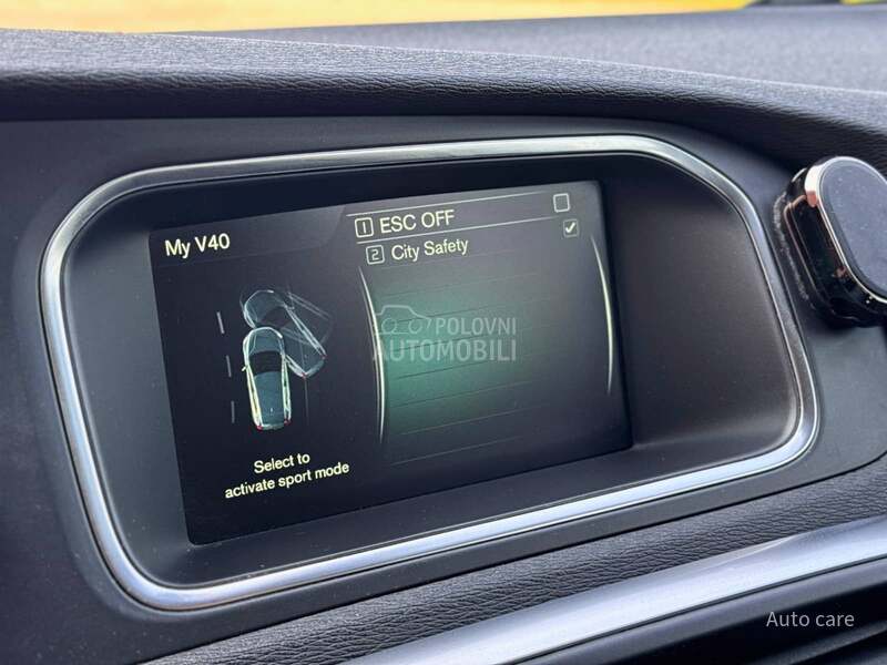 Volvo V40 