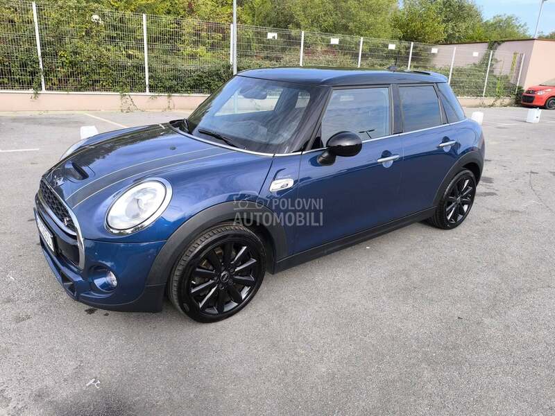 MINI Cooper S Mini Cooper SD