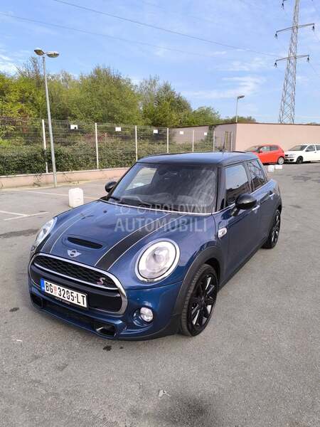 MINI Cooper S Mini Cooper SD