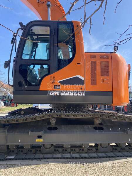 Doosan DX 235LCR