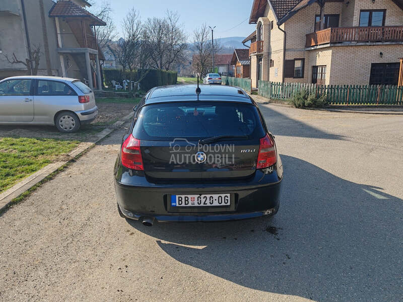 BMW 118 