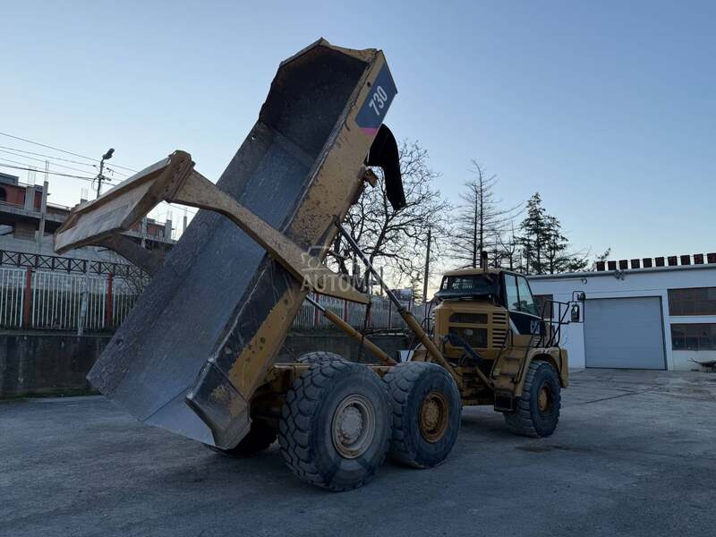 CAT 730