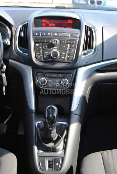 Opel Zafira 
