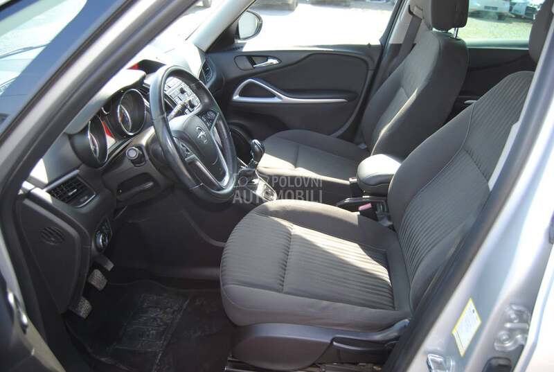 Opel Zafira 