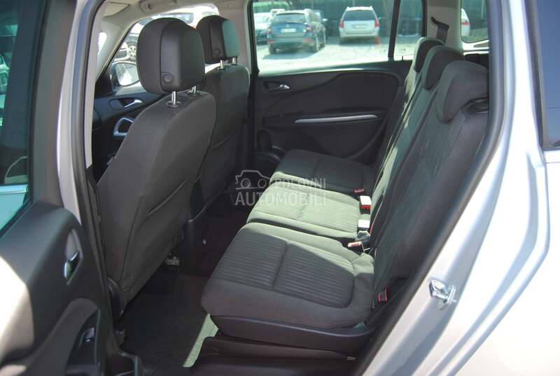 Opel Zafira 