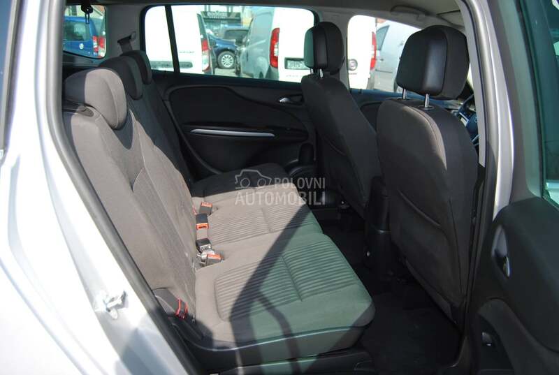 Opel Zafira 