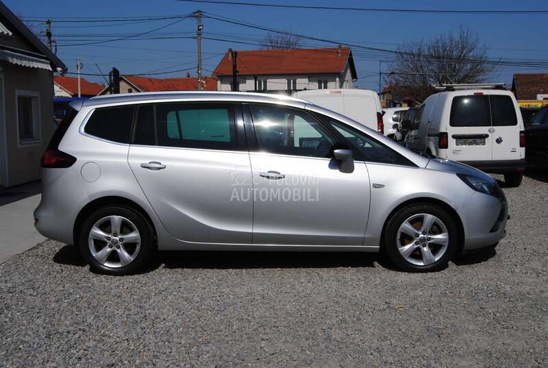 Opel Zafira 