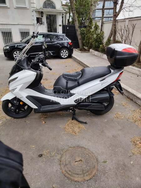 Kymco Xtown 300i abs
