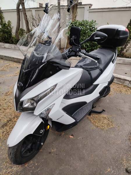 Kymco Xtown 300i abs