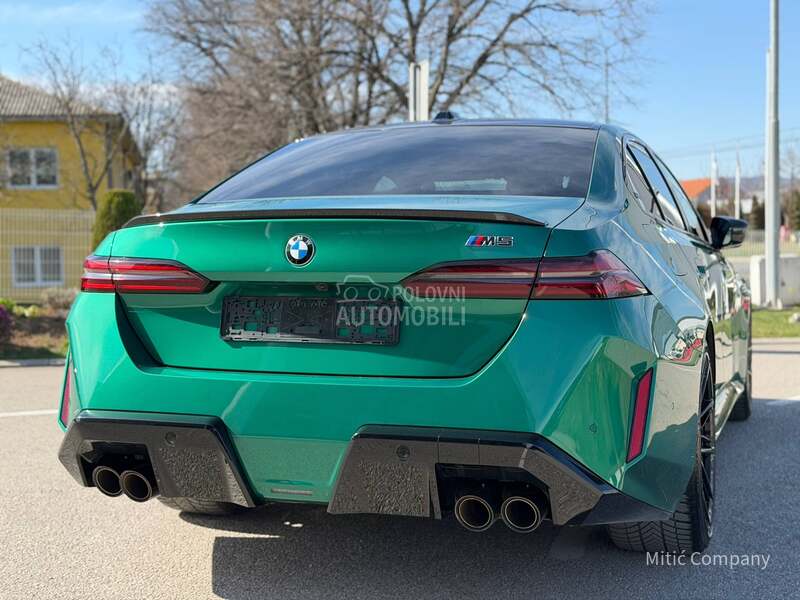 BMW M5 