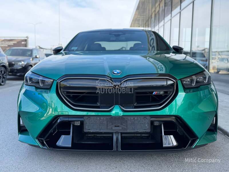 BMW M5 