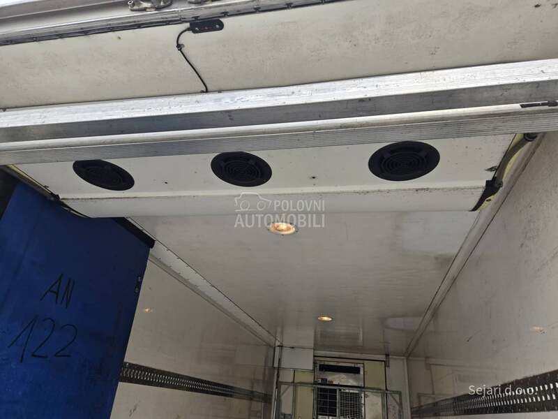 Krone Load Carrier, hladnjača