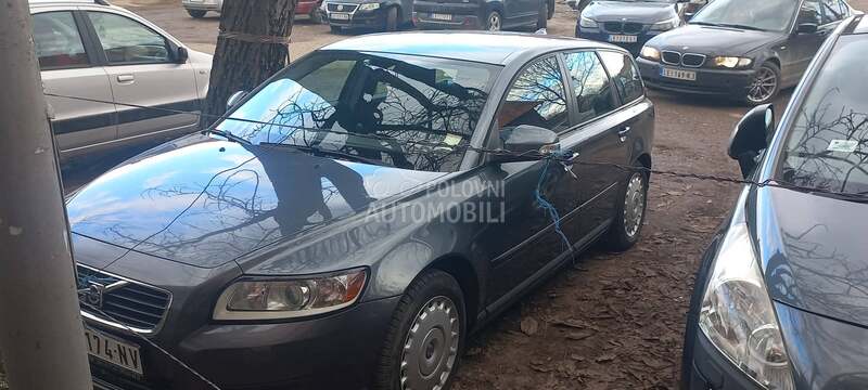 Volvo V50 