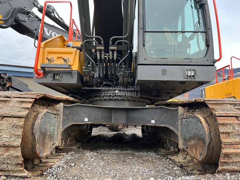 Volvo EC220ENL
