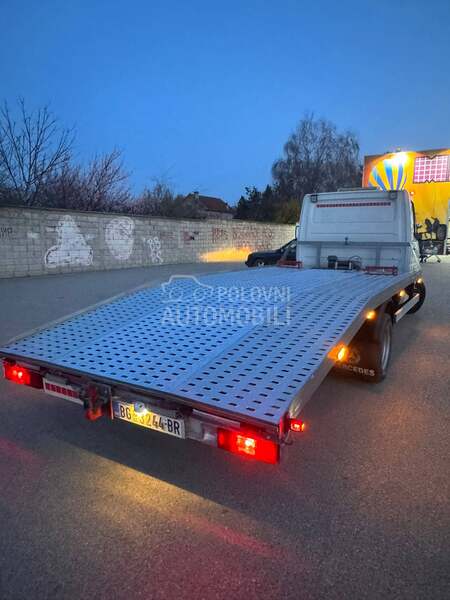 Mercedes Benz 616 c d i