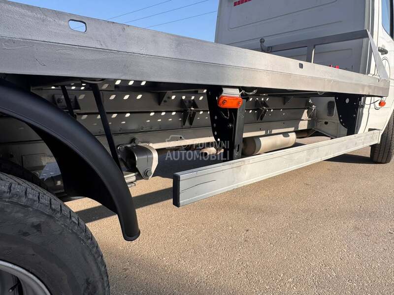 Mercedes Benz 616 c d i