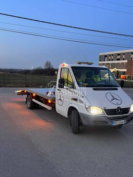 Mercedes Benz 616 c d i