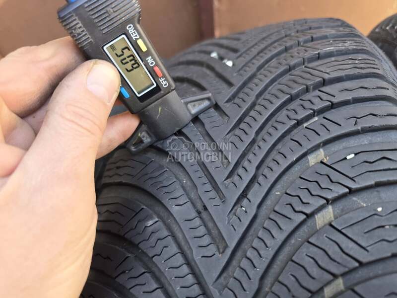 Michelin 215/65 R17 Zimska