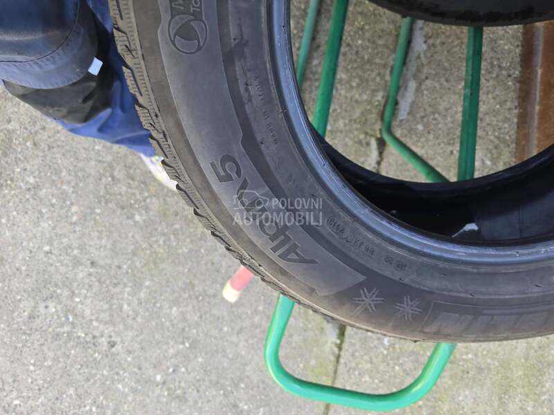 Michelin 215/65 R17 Zimska