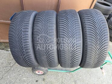 Michelin 215/65 R17 Zimska