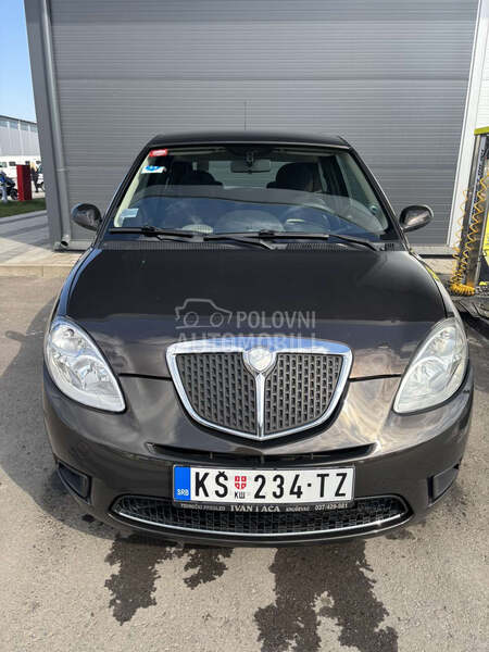 Lancia Ypsilon 