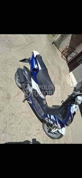 Peugeot speedfight 3