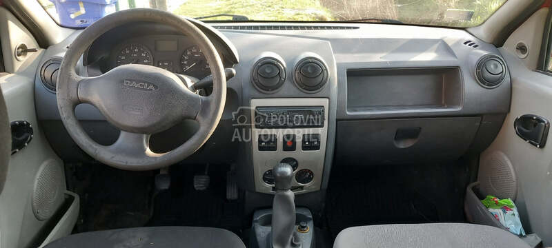 Dacia Logan 