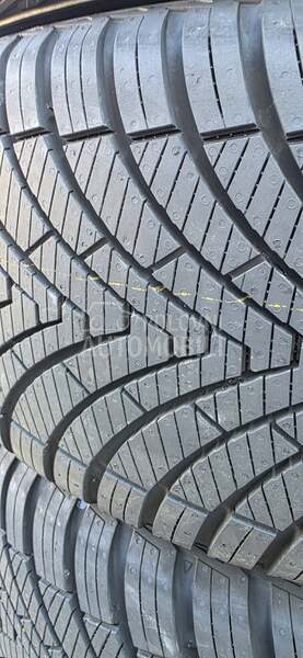 Kumho 255/45 R20 Sve sezone