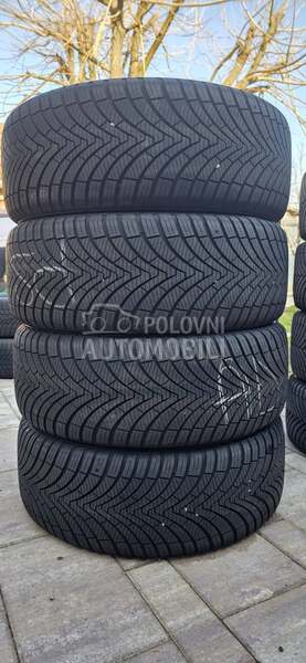 Kumho 255/45 R20 Sve sezone