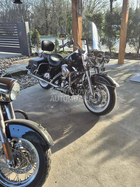 Harley Davidson road king