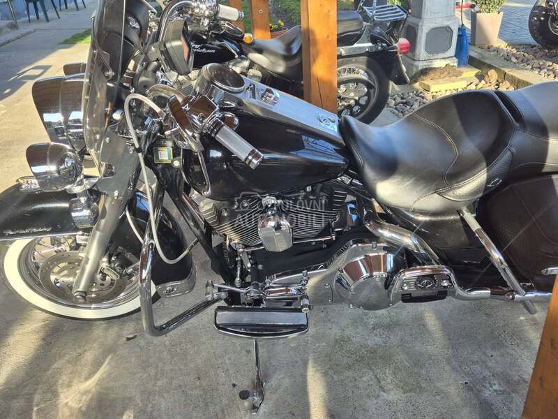 Harley Davidson road king