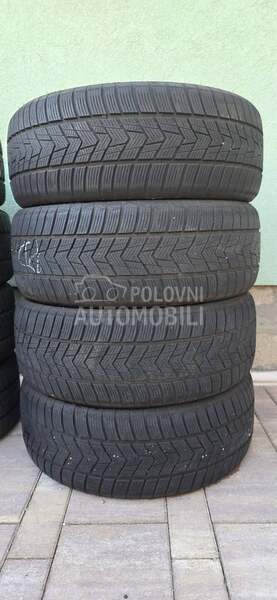 Tracmax 235/50 R19 Zimska