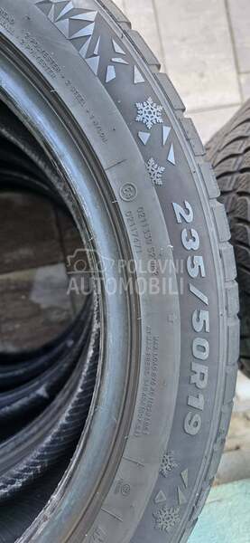 Tracmax 235/50 R19 Zimska