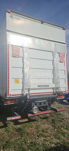 Mercedes Benz Axor 1829