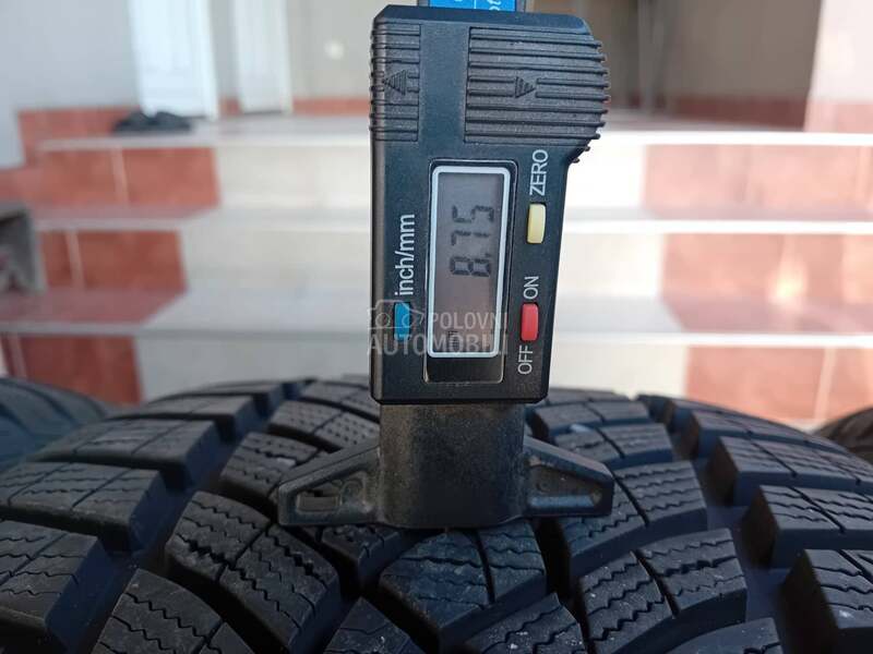 Goodyear 245/40 R18 Zimska