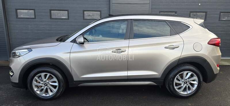 Hyundai Tucson 1.7CRDI PANO