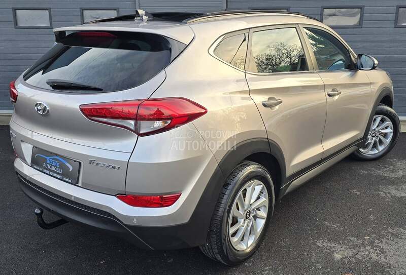 Hyundai Tucson 1.7CRDI PANO