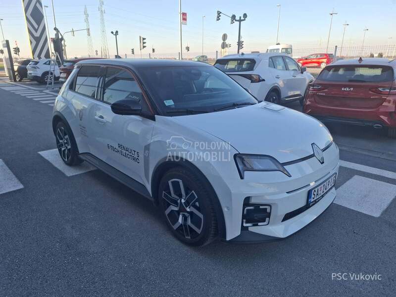 Renault 5 E-Tech TECHNO EV 40 120