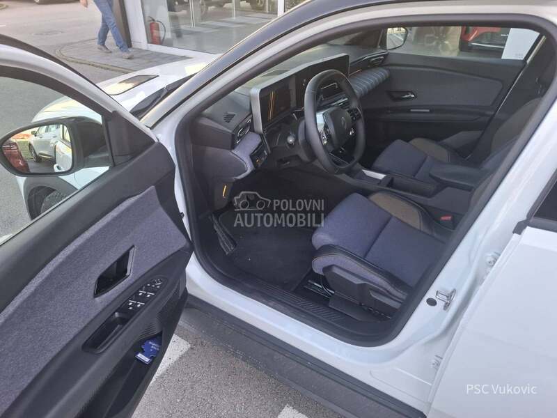 Renault 5 E-Tech TECHNO EV 40 120