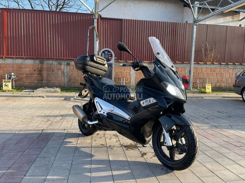 Gilera nexus