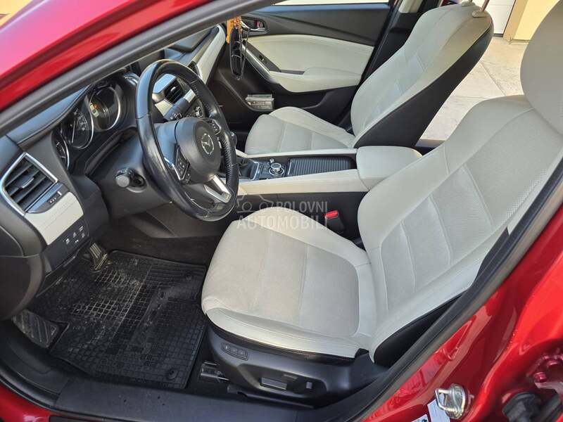 Mazda 6 