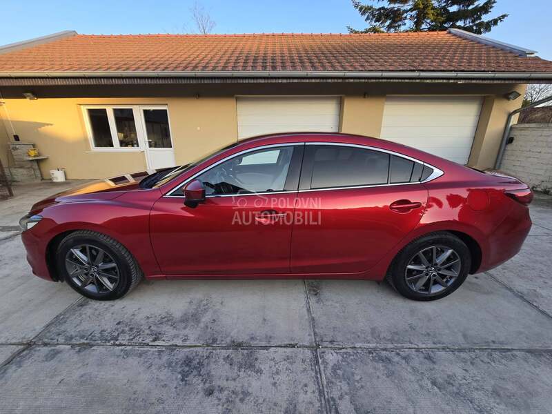 Mazda 6 