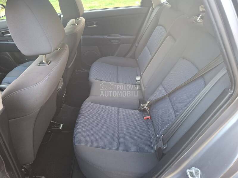Mazda 3 1.6i/CH/