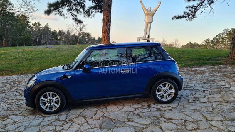 MINI Cooper 1.6 D
