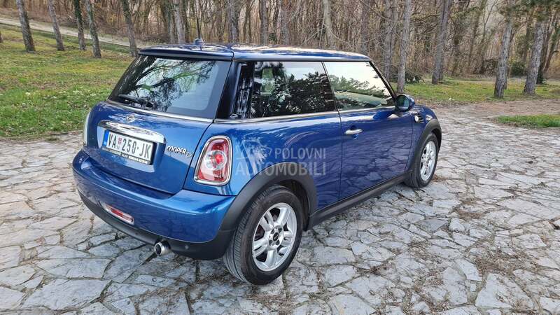 MINI Cooper 1.6 D