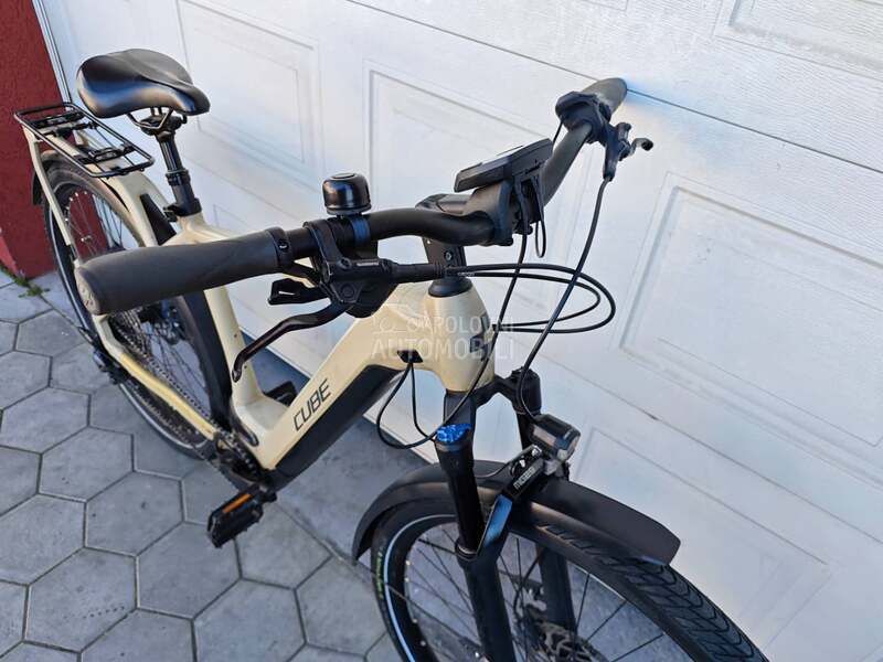 Cube Kathmandu Bosch