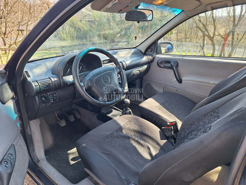Opel Corsa B 