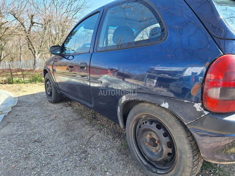 Opel Corsa B 