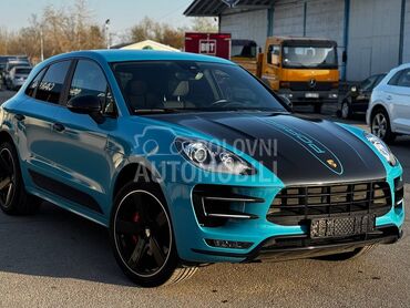 Porsche Macan TURBO Sport-Chrono