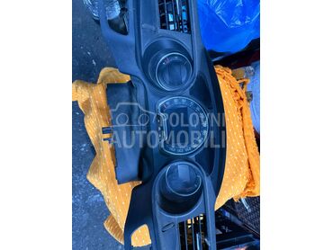 Kilometar sat brzinometar za Citroen C5 od 2008. do 2016. god.